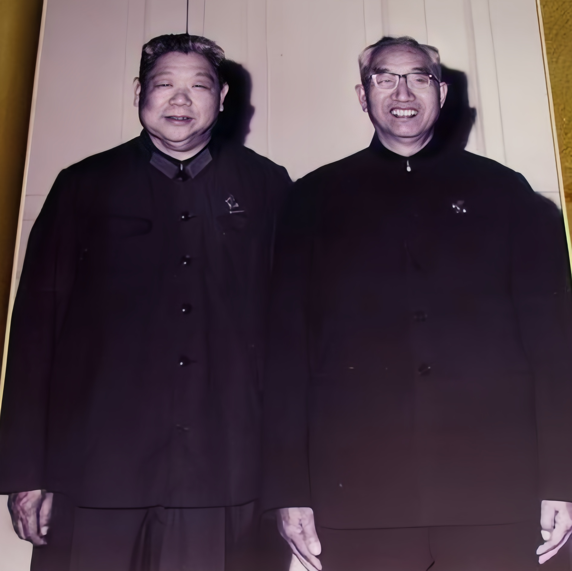 1976年，邓小平患病，他的处境并不太好。徐向前元帅知道后，忧心如焚，担心邓小平