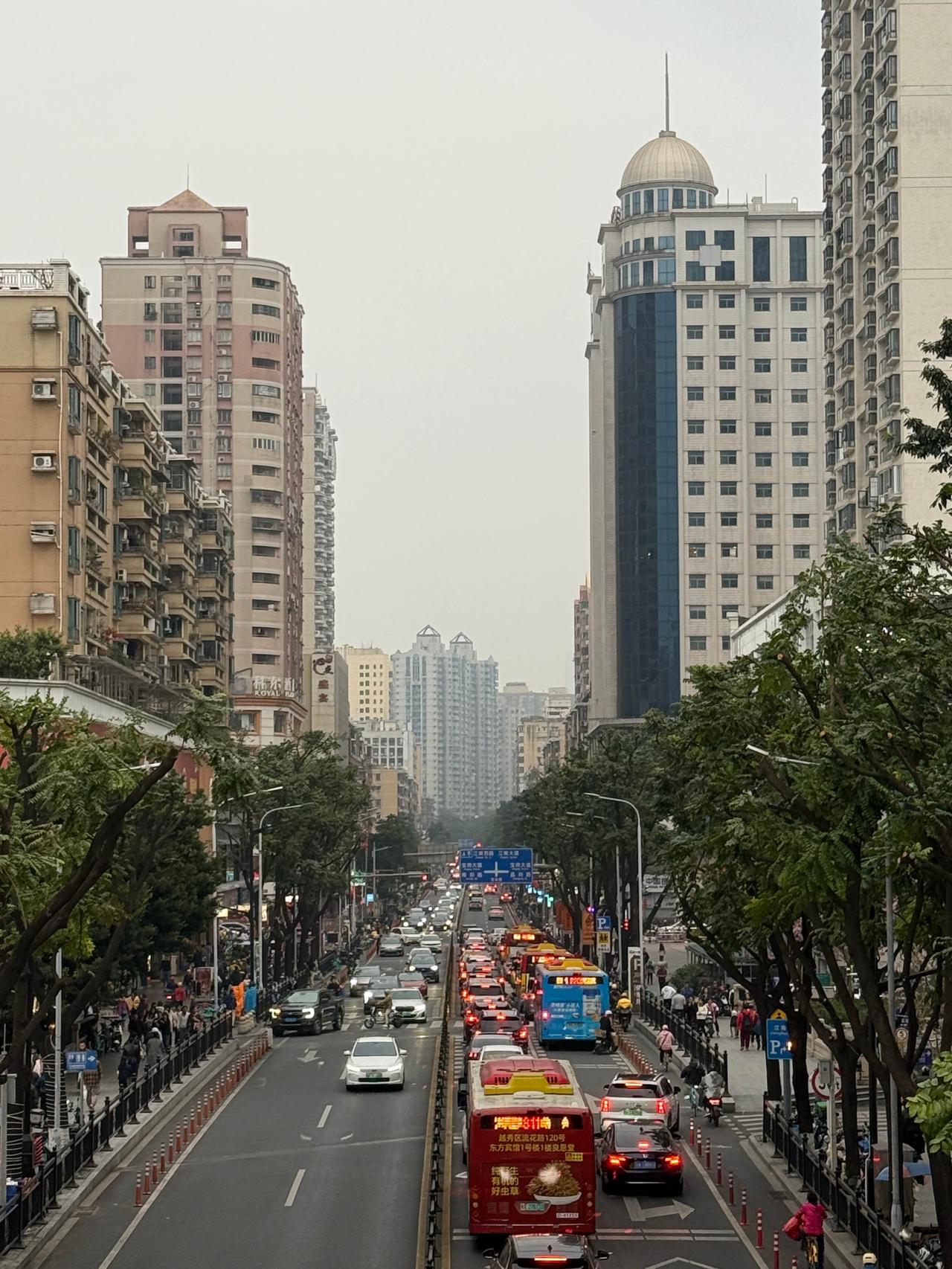 宝业路宝悦坊开业了，特意去打个卡，家人笑说我是最敬业的房产博主，其实这个跟房产没