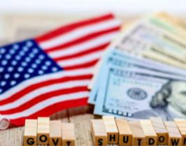 中美GDP差距再次缩小！25年中国GDP达20万亿美元，占美国GDP的64%。