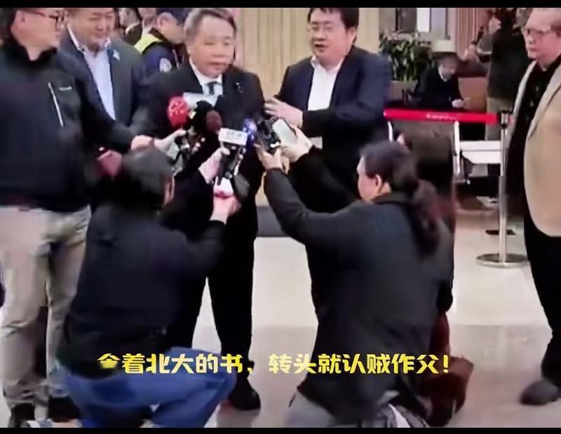大家千万不要误会！“台独”毕竟是少部分，关于石平大汉奸被中国封禁却从羽田机场飞往