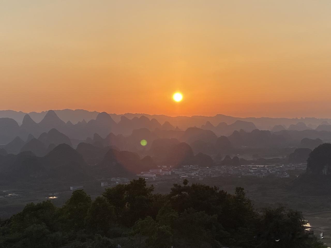 在桂林玩了整整9天，其中7天都泡在阳朔。这次终于切身体会到那句“桂林山水甲天下，