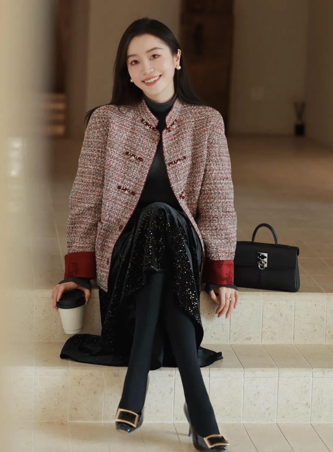 什么样的女人才最有魅力呢?个人觉得穿职业装或者休闲装的美女最有魅力。