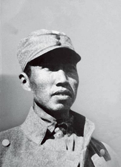 原以为左权是意外牺牲，随着敌军内部报纸曝光，真相变得扑朔迷离。左权，1905年