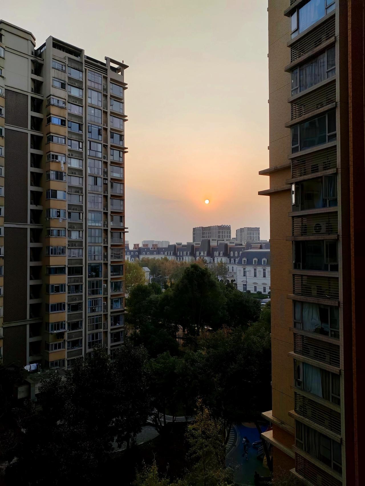 晒图笔记大赛夕阳西下，断肠人在天涯。
