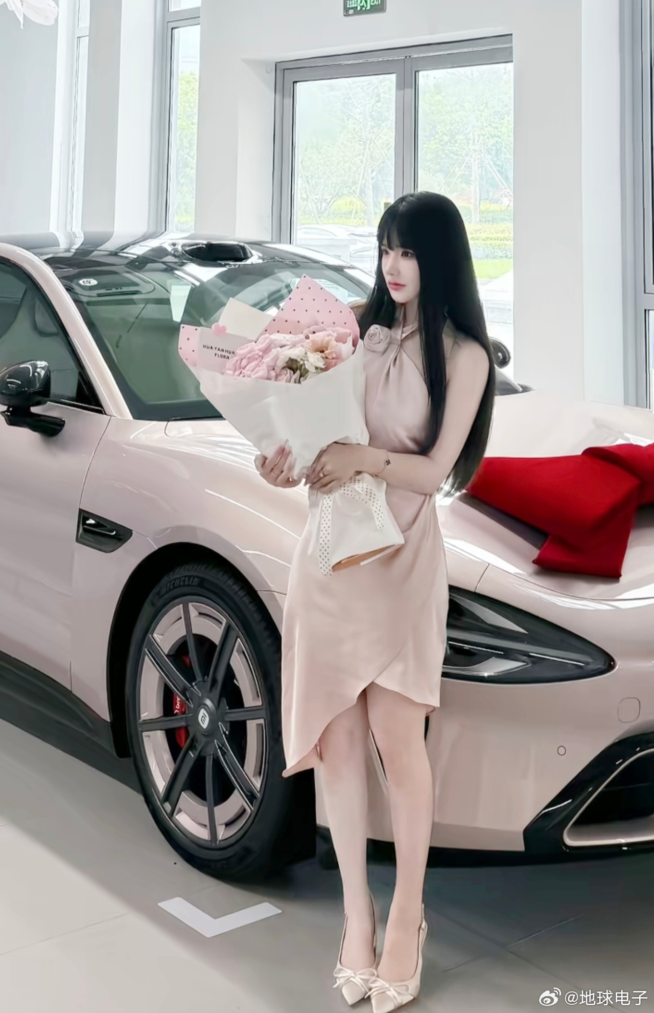 恭喜提车*2[赞]，小米女生新图，周三更新2，总第1002期#小米su7##小米yu7﻿##汽车资讯