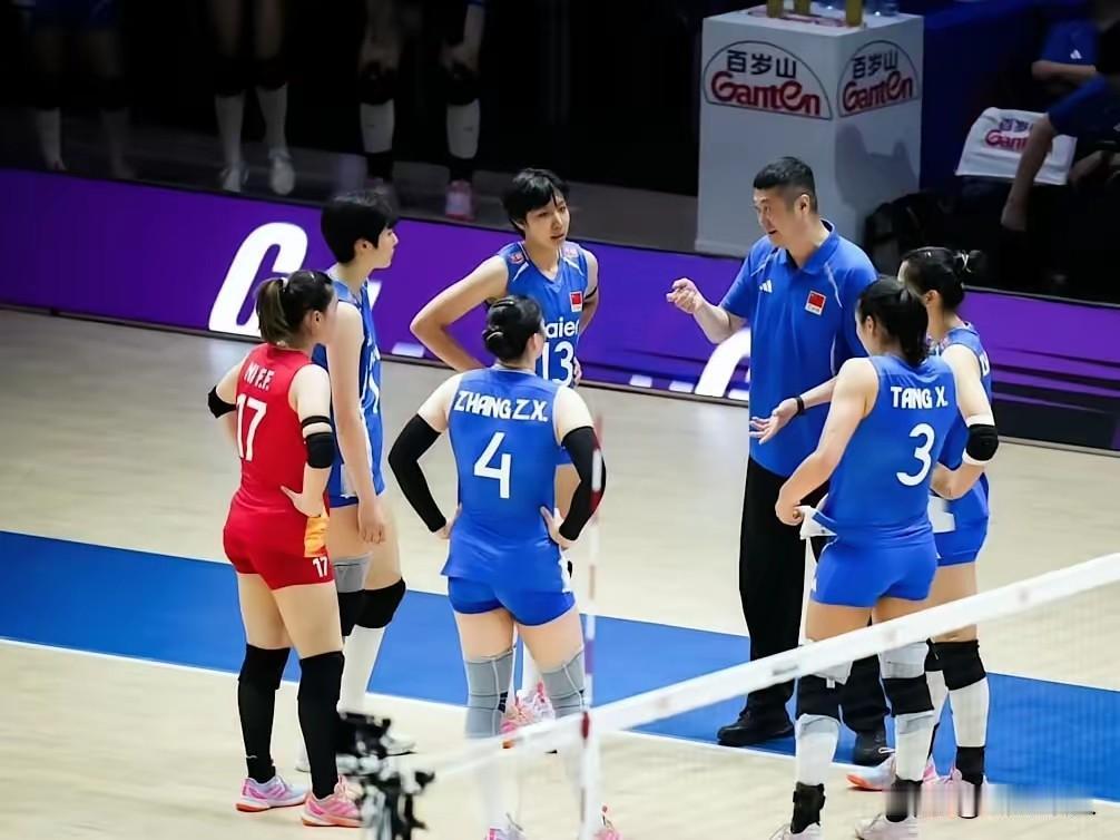 虽0-3憾负捷克无缘开门红！2026年世界女排联赛正式拉开帷幕，中国女排迎来首轮