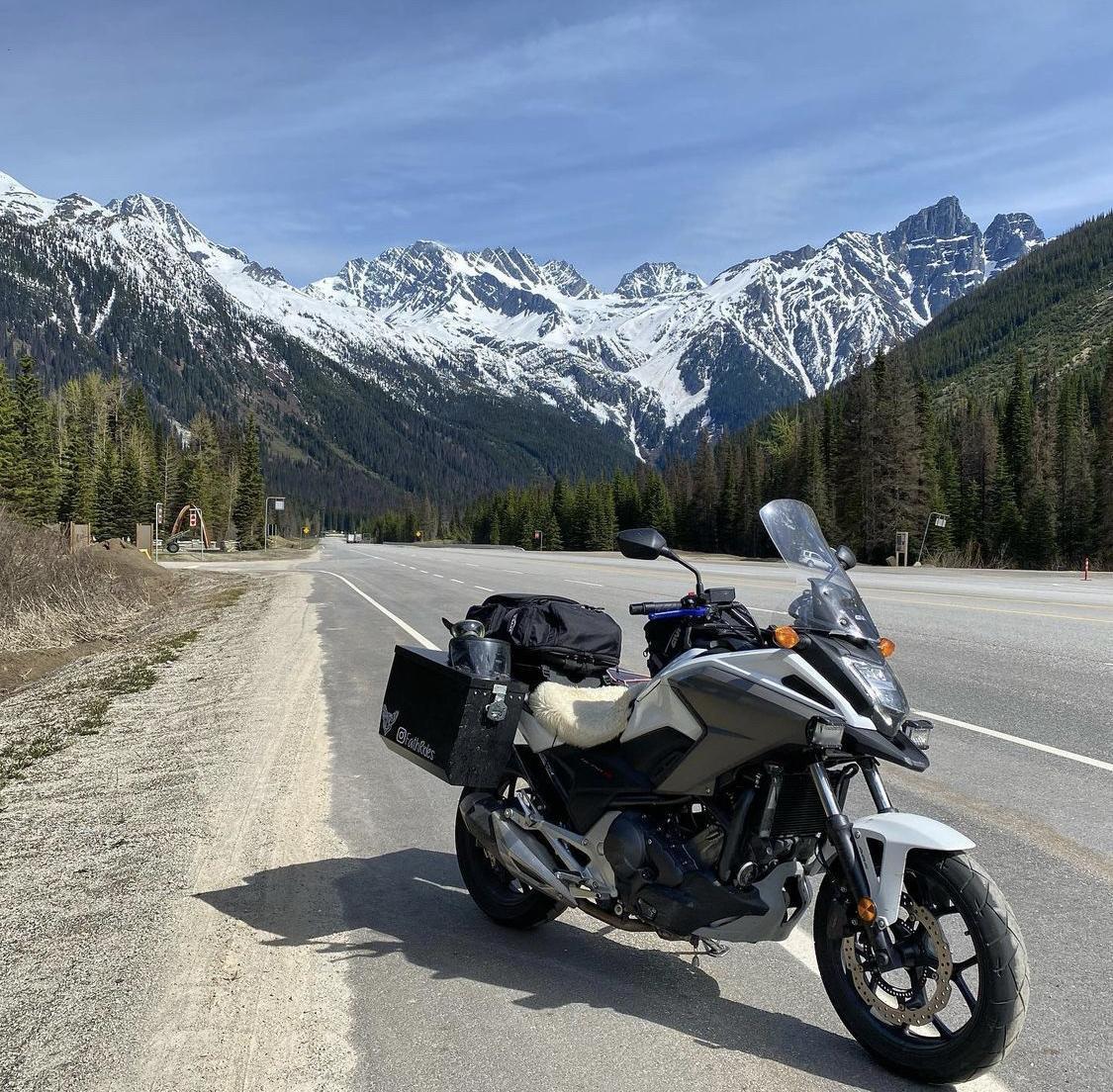 摩托车本田好还是宝马好摩托车这个问题估计宝马自己都不好意思提出来[大笑]