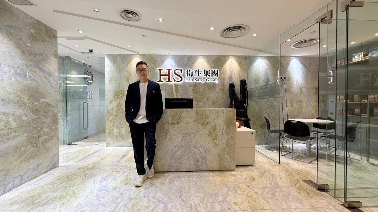 香港艺人马浚伟称得上是近些年转型最成功的艺人。他在2023年宣布暂别演艺圈之后，