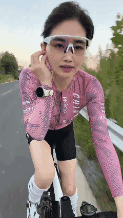 这女的嘴是真带劲[玫瑰][玫瑰][捂脸哭][捂脸哭]💋