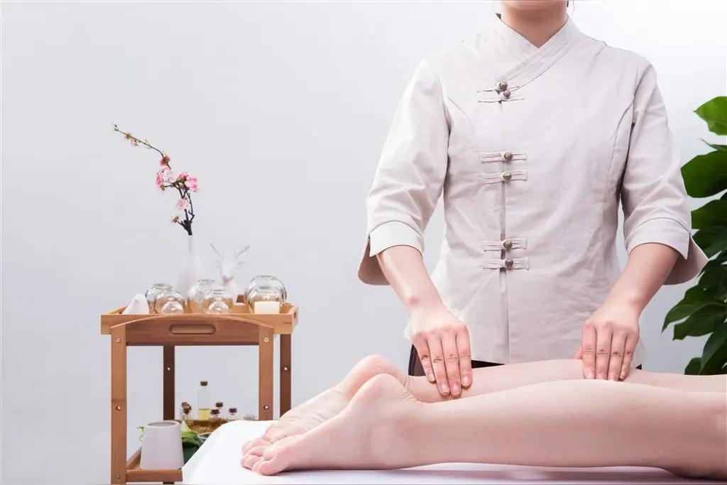 “白嫖没成功!”山西，一男子去足浴，团了张“全身芳疗SPA100分钟”的券，消费