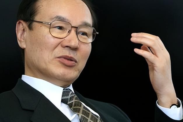 做梦去吧！日本右翼政客居然公开叫嚣，妄想中国主动妥协，甚至还想让我们放高市早苗政