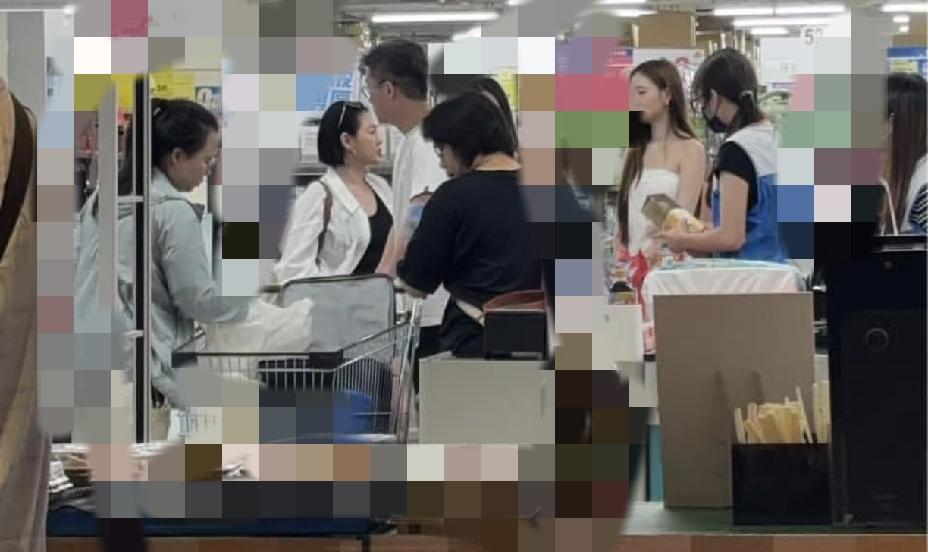 小s确实很低调8月3日晚上，有网友在超市偶遇小S，还拍下了她和家人一同采购