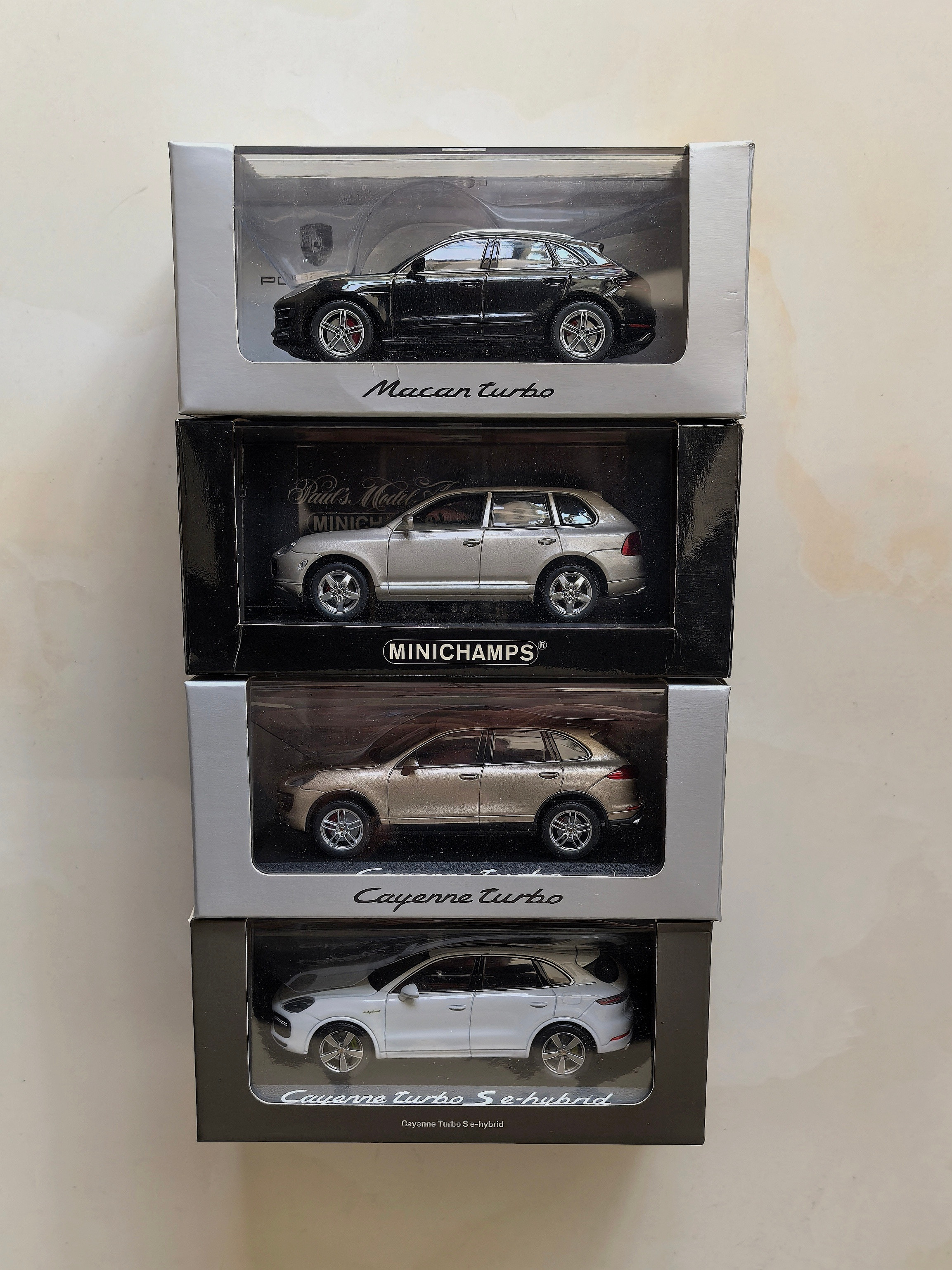 全拿下一扫光德国迷你切出品的保时捷全套SUV