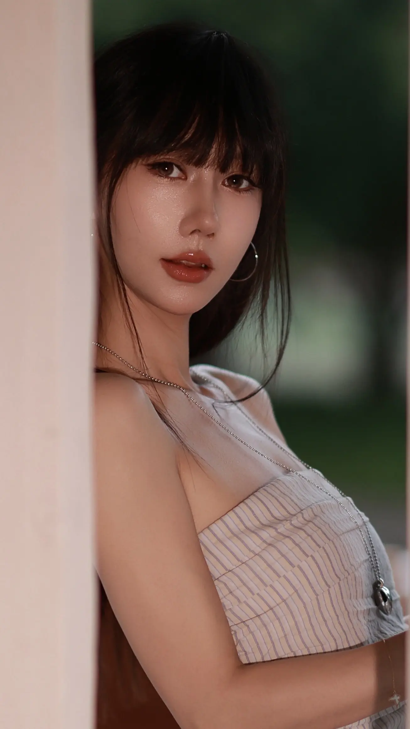 高级感人像 女明星把夏日氛围感拿捏了 ins风咖啡厅穿搭 高级感外景 摄影约拍