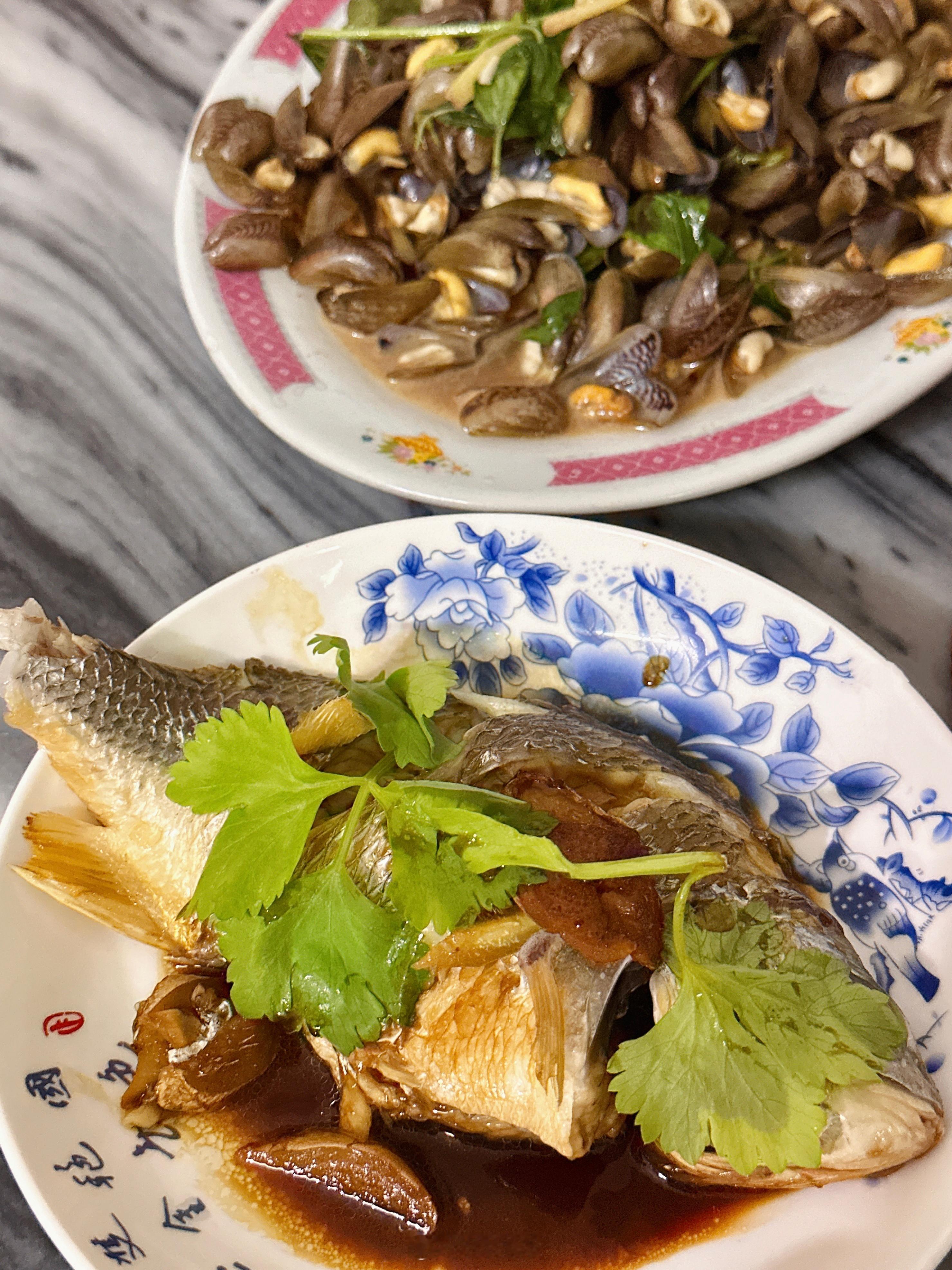 😋潮汕家常菜🤤每一道菜都太下饭了🤤✅半煎煮结尾鱼🐟✅清蒸鲈鱼🐟✅苦瓜香