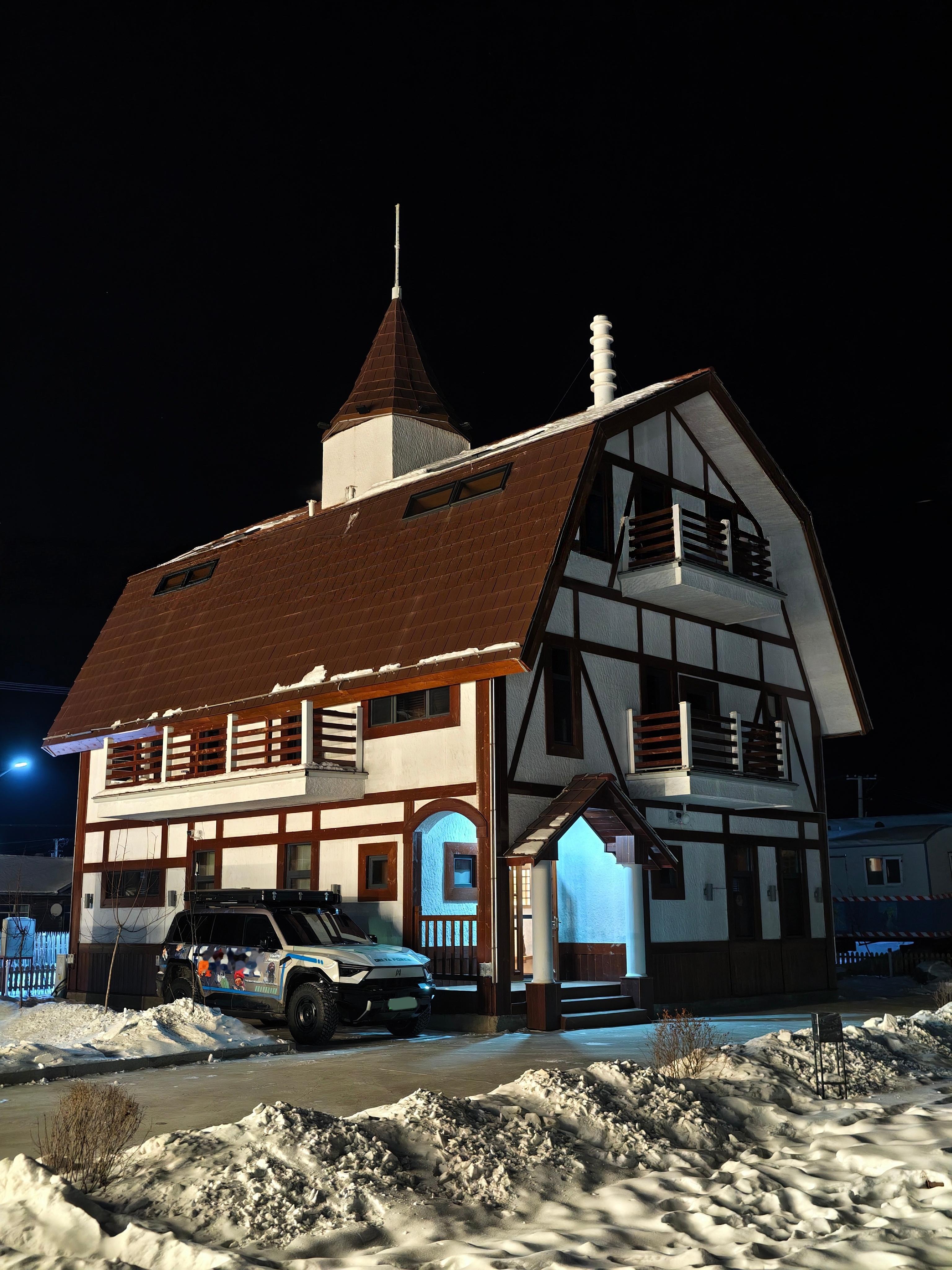 淡季来内蒙边境的爽感就在于这一整栋楼都是我的了佑酱的流浪奇遇记摄影额尔古纳·恩