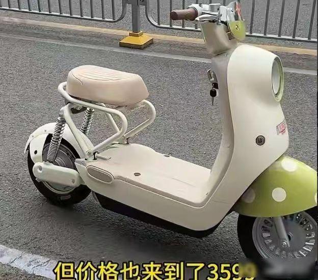 旧车停售，新车难买，用户被晾在半路。新国标电动车从12月1号就开始实行了，到现