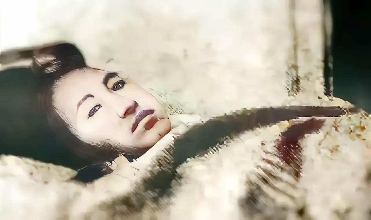 这是赵一曼烈士生前最后一张照片，战后一位日本老兵交出了这张照片。交出照片的