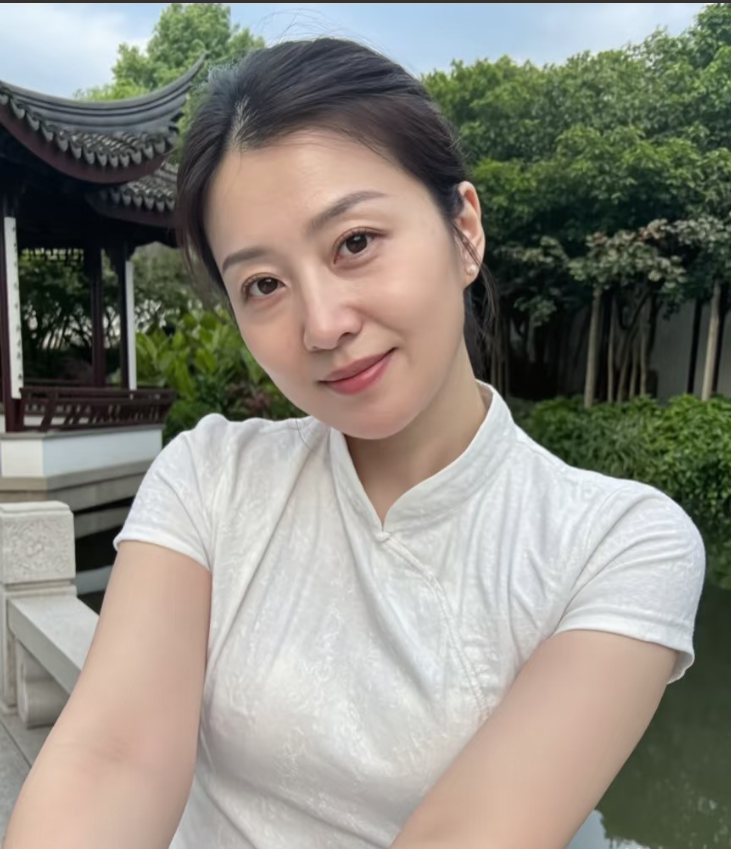 别以为兜里有钱就能随便找个小十岁以上的姑娘结婚！总有人觉得“我能养她，年轻