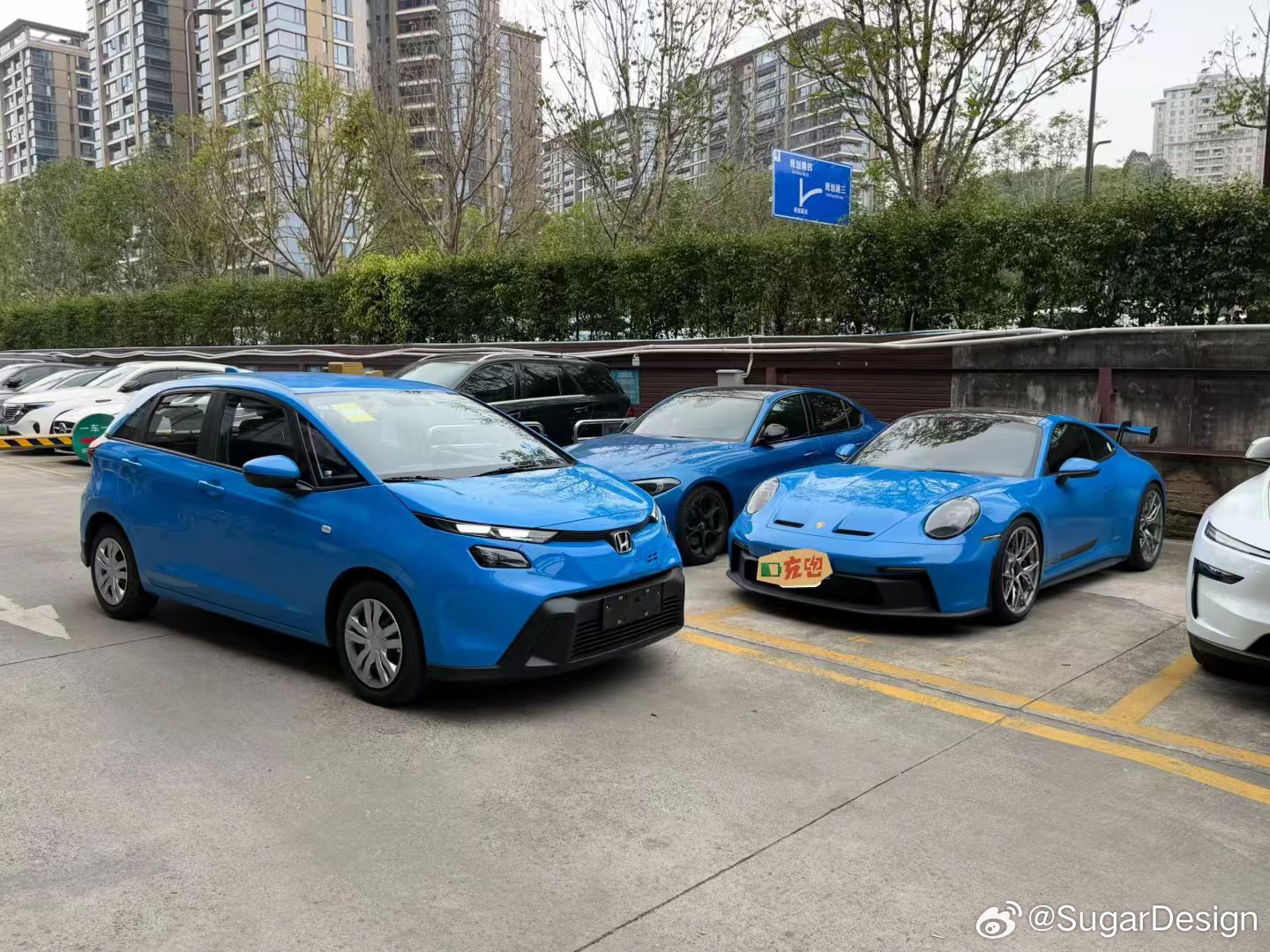 飞度果然有运动基因从颜色就可以看出来