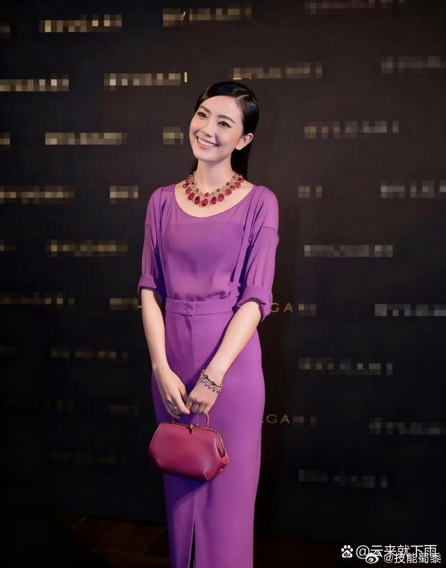 高圆圆啥情况，感觉医美了，怎么都不像她了​​​