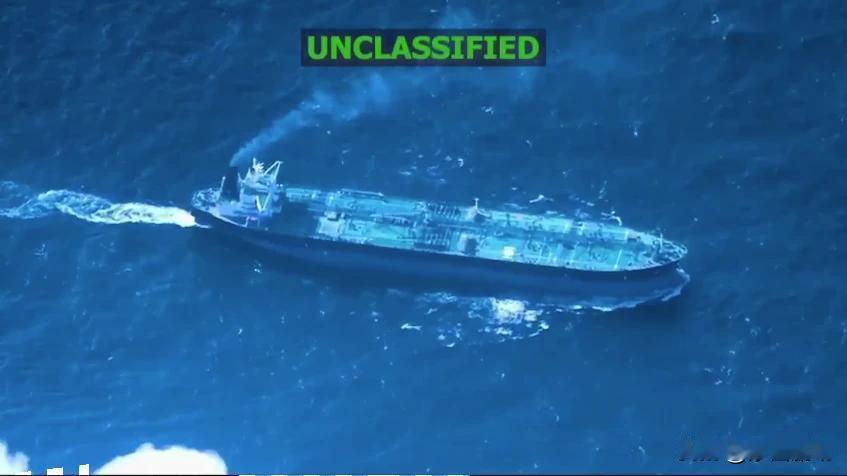 美国南方司令部宣布，美军在加勒比海扣押了油轮M/TSagitta号，这是扣