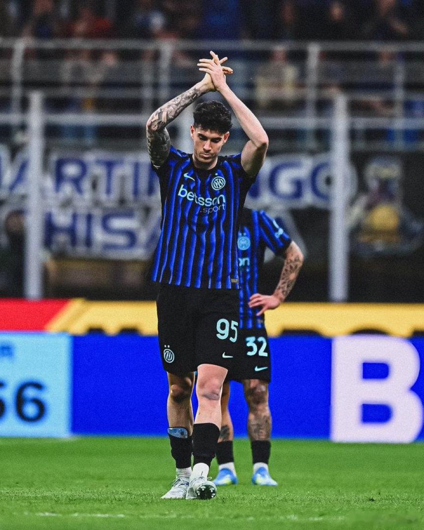 米兰体育报：齐沃现在面临着一项新任务那就是拯救巴斯托尼自从在对阵尤文图斯的比