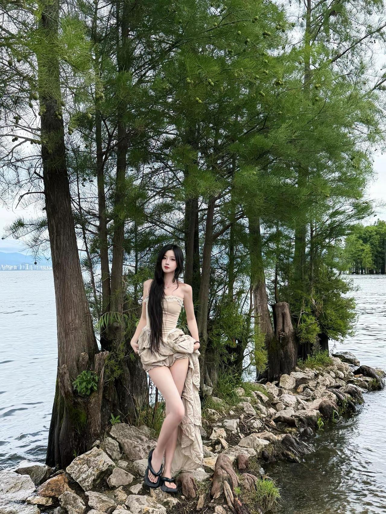 没有人是木讷的树人只会对自己喜欢的人用心