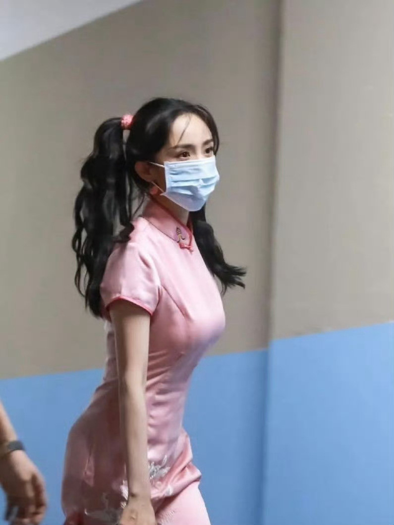 杨幂双马尾旗袍​​​