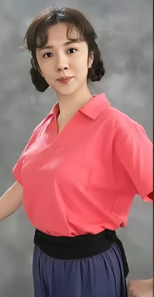 王晓晨，除了呶嘴咋咋乎乎地装傻白甜，她有一点儿演技吗？张嘉益带的其他几个人还是