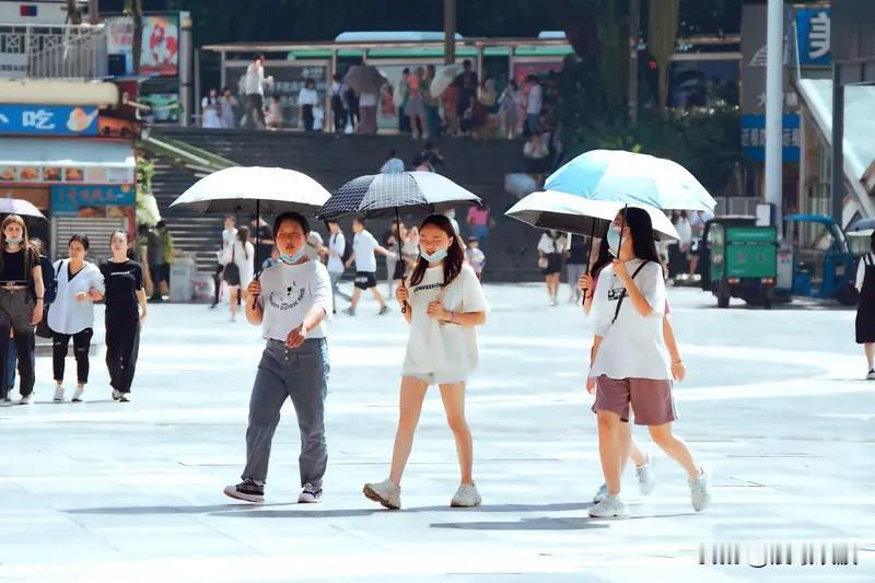 国家卫健委都劝你开空调了！研究实锤：硬扛高温催人老，危害堪比吸烟喝酒夏天