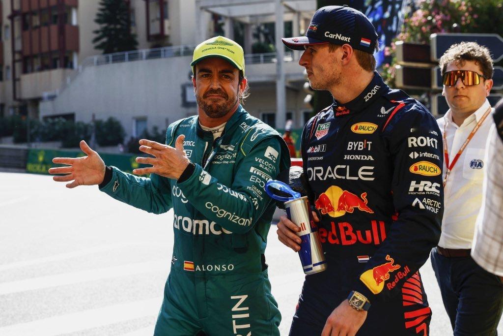 F1费尔南多·阿隆索就马克斯·维斯塔潘与红牛续约一事发表了看法。他表示很高兴看