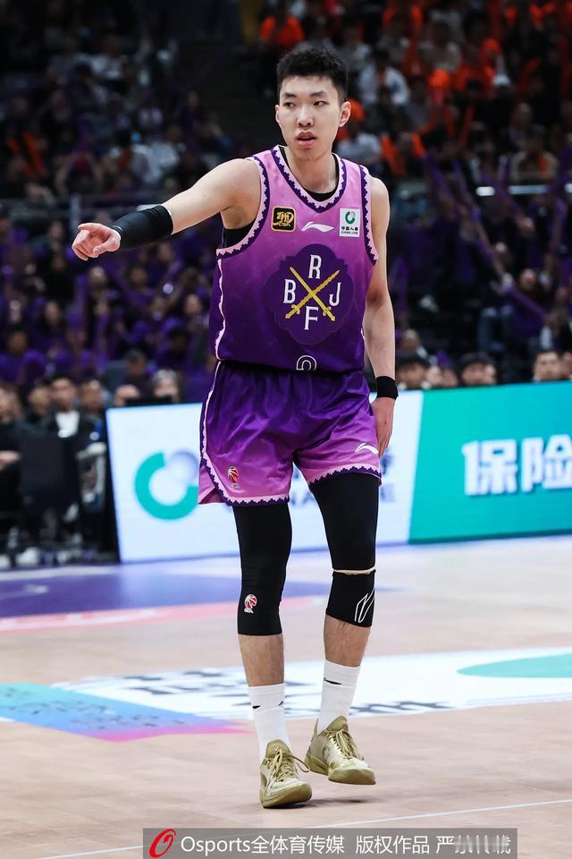 北京全运会男篮探营：北控弥补北汽老迈，许利民夸王少杰和廖三宁许利民夸廖三宁