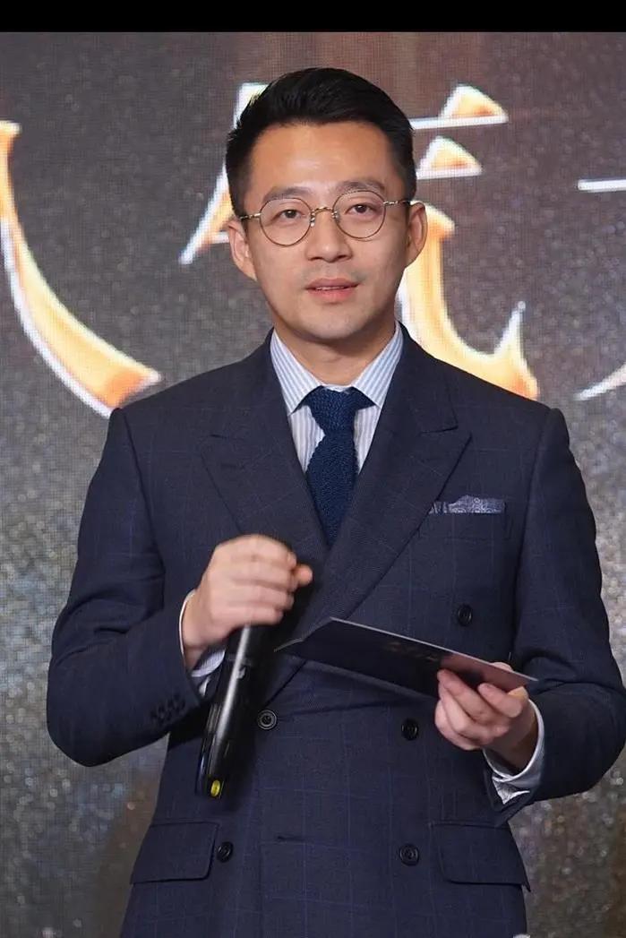 有一种预感：明天是大S周年纪念日，汪小菲和两个孩子去不去，都会遭到网暴！20