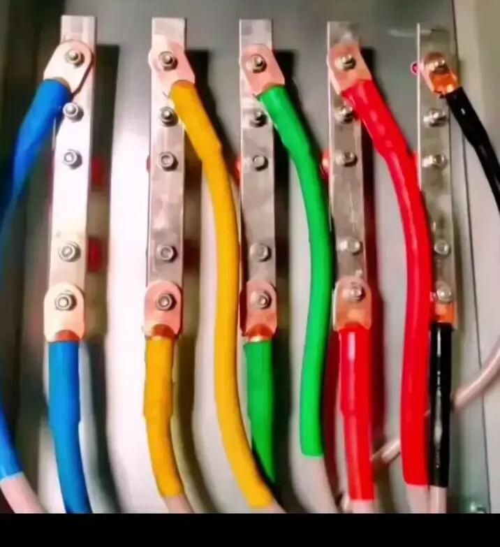 电工老李这些日子心情十分不爽！事情是这样的，老李辛辛苦苦带了徒弟，已经三个月