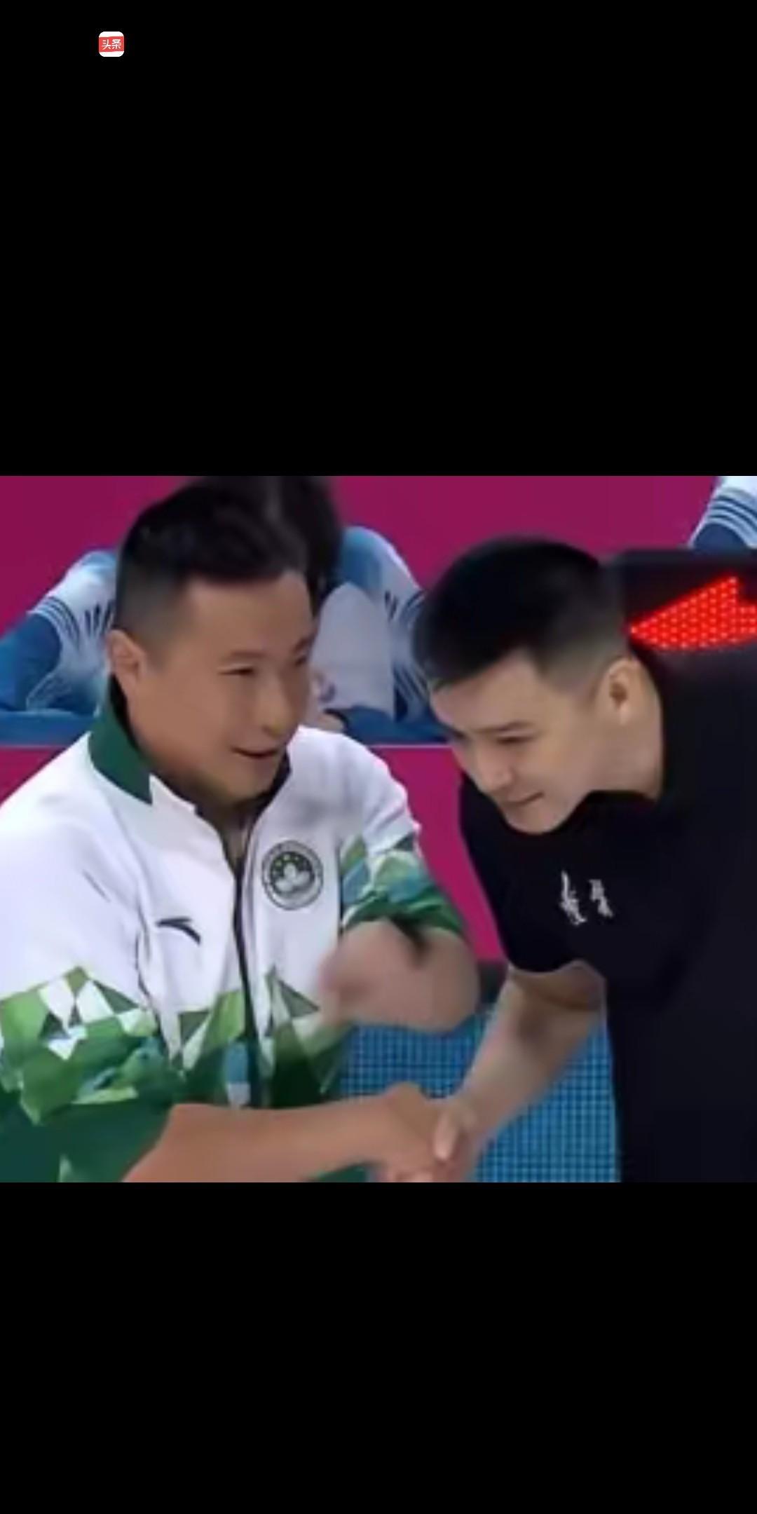 先不讲双方实力，就看看一个细节，就能明白杜峰与杨鸣，广东拼夕夕全运会男篮与辽宁全