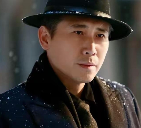 事实证明，“不火”的李乃文，已经走上了另一条人生大道。在朱媛媛离开人世后，李乃文