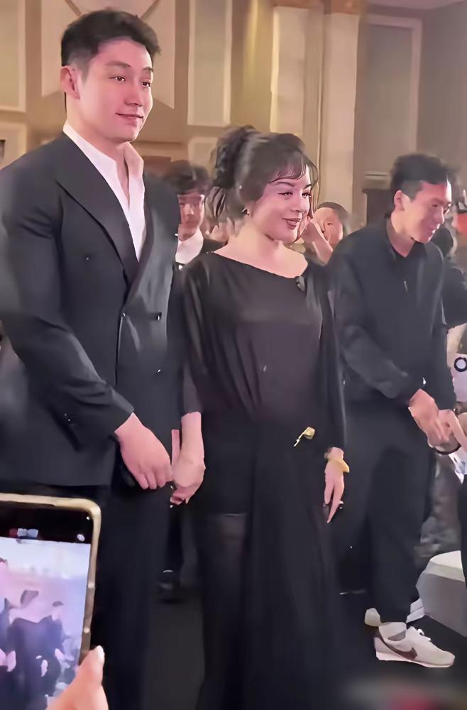 于文红拿5000万彩礼砸晕小鲜肉，可她背地里藏起来的那47个亿，又是怎么回事？