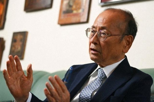 日本东亚共同体研究所所长、原日本外务省国际情报局局长孙崎享写道：“日中关系：据悉