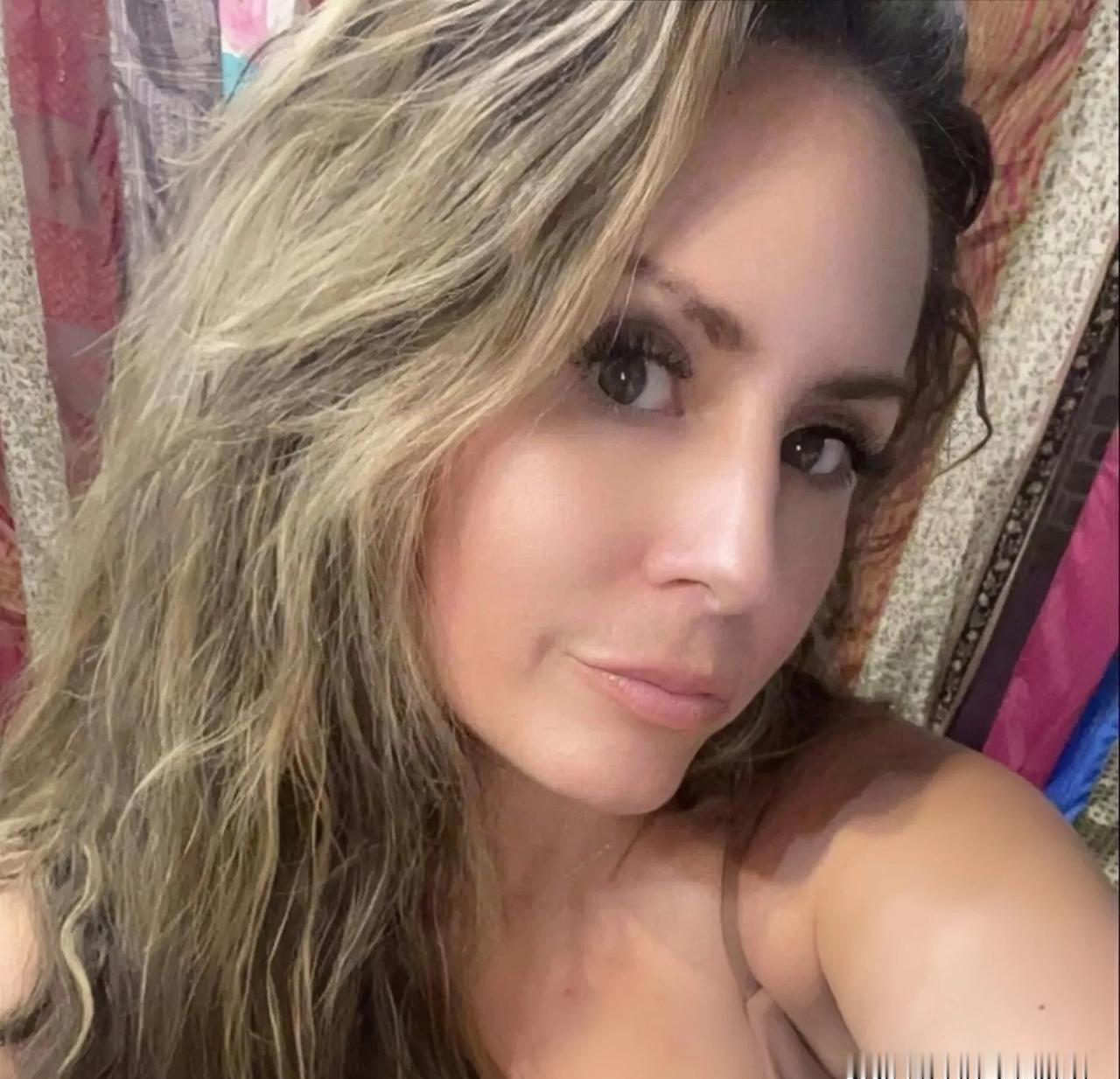 女子43岁生子牵出14岁爸，警方DNA检测撕开监护人伪装，手机艳照证据直指牢狱之