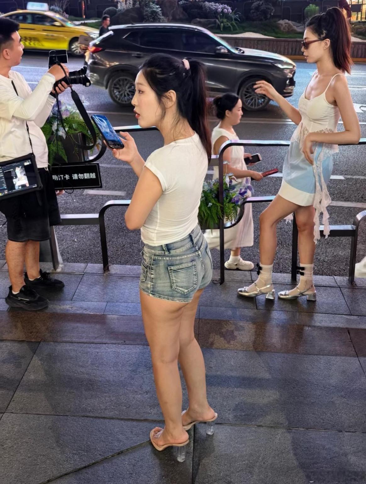 日常生活 原创视频 美女 最美街拍 街头穿搭