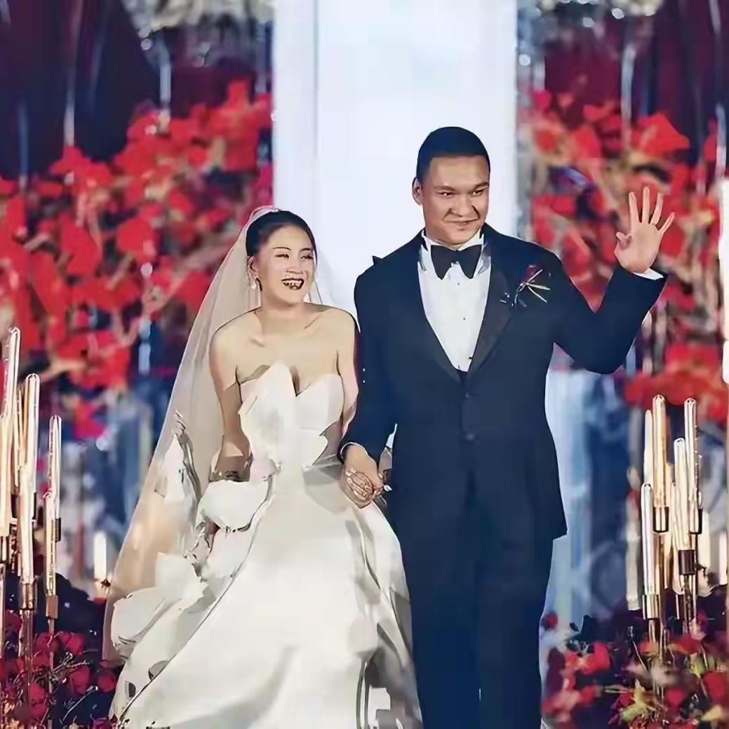 说实话，当初看到车澈和李嘉格官宣结婚的信息时，就觉得这俩过不长，肯定得离。为啥