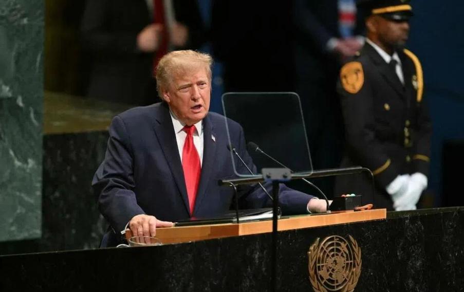要说这两天最热闹的地方，莫过于美国纽约的联合国大会。伊朗总统佩泽希齐扬去了，以色