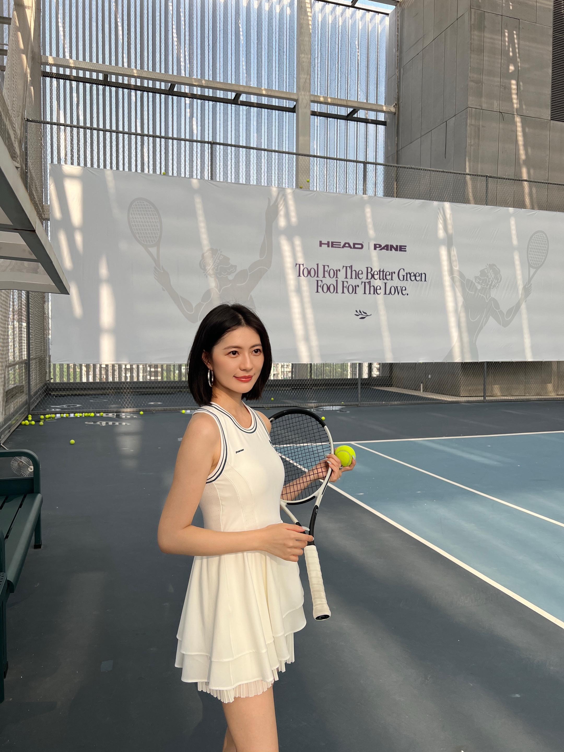 球打得一般。 🎾女孩