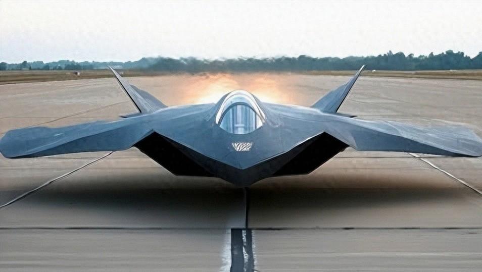 美空军少将刚放话F47"2028年必上天"，转头却偷偷找洛马搞F35的