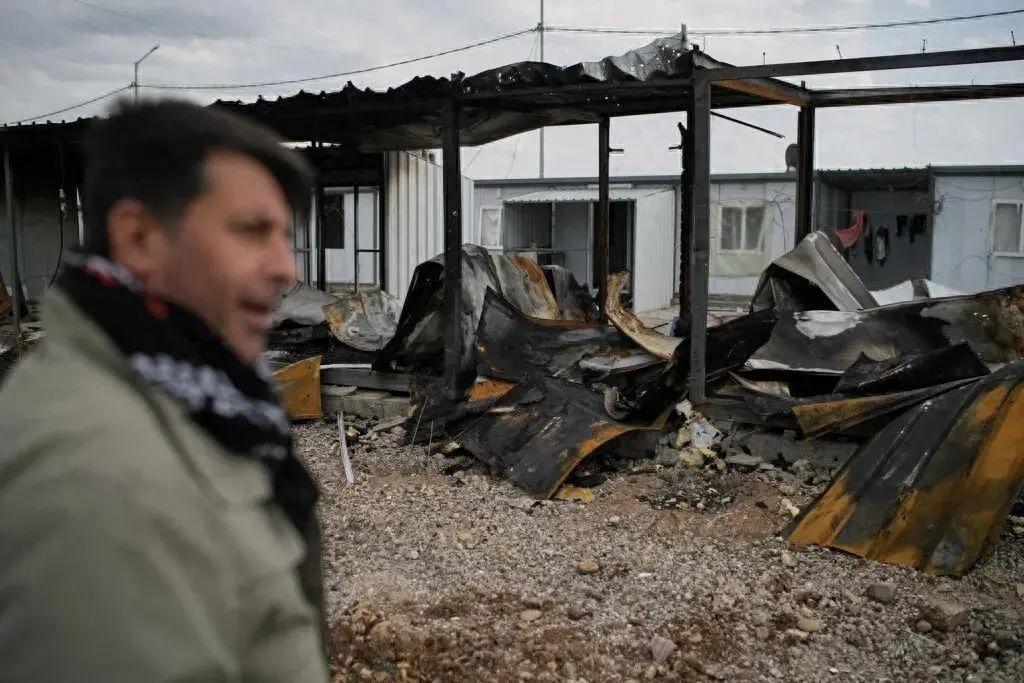 马克龙急眼了，刚说完大话就被打脸！法军基地遭无人机攻击，7名军人死伤。法国在