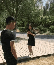 小哥哥后悔的想撞墙了，最后他成功了。