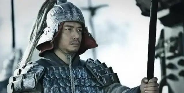 如果韩信当初听从下属的劝告，自立为王，能否打赢刘邦？汉高祖四年，韩信率领大军