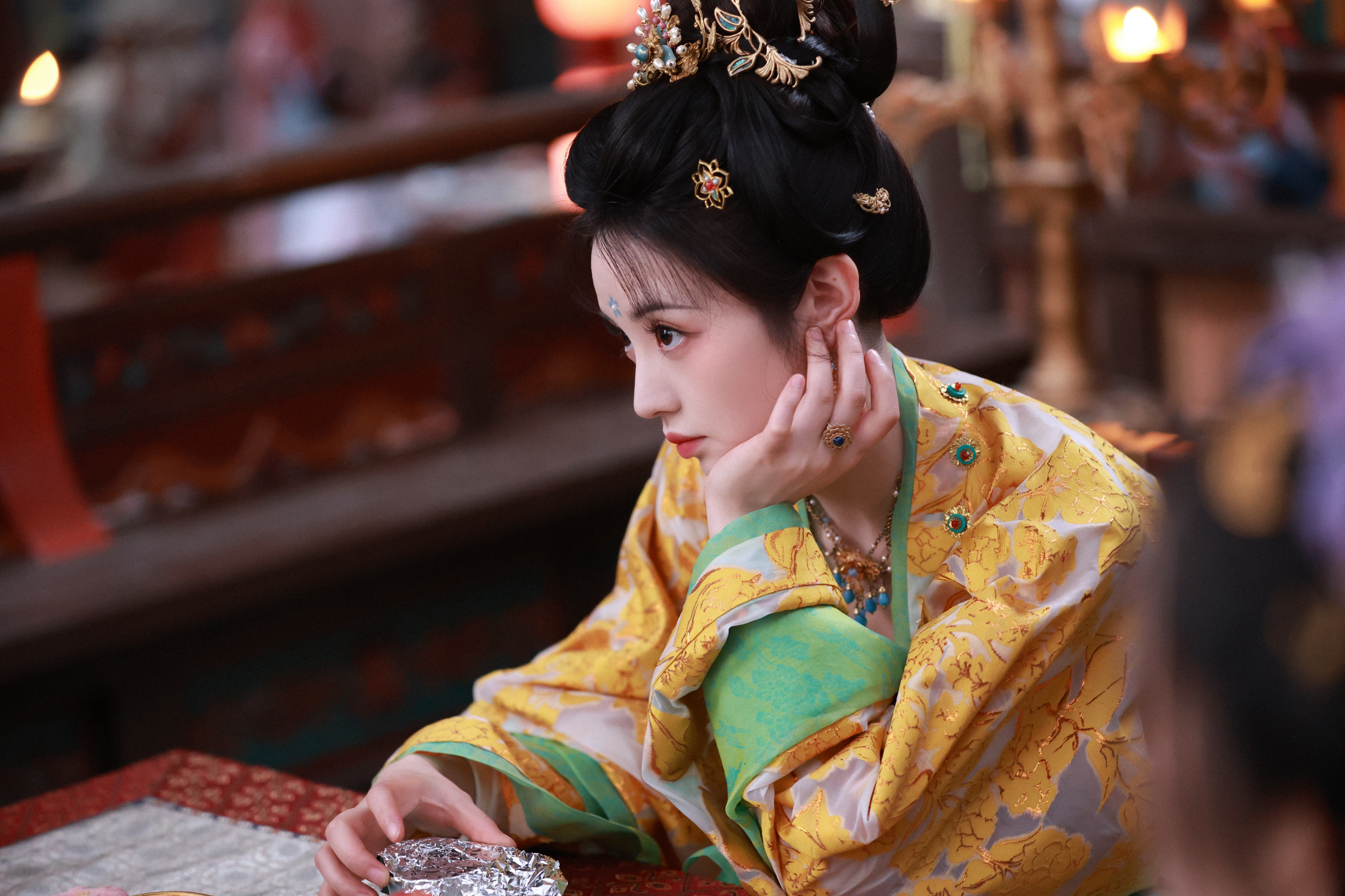 田曦薇《子夜归》武祯☽剧照（工作室散图）-黄衣小合集✨✨✨1️⃣双环髻+黄衣