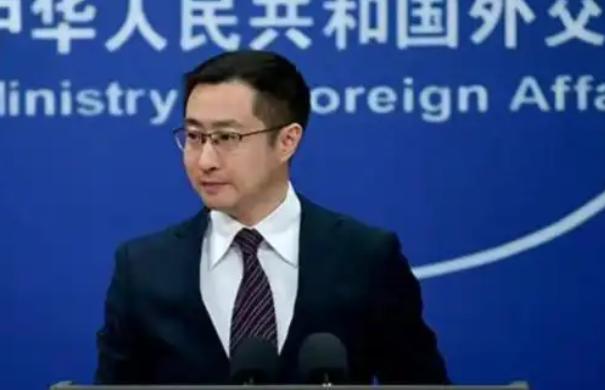 外交部改口了，释放强烈信号！中国不再叫它"靖国神社"！叫战犯神社。两个字的挪